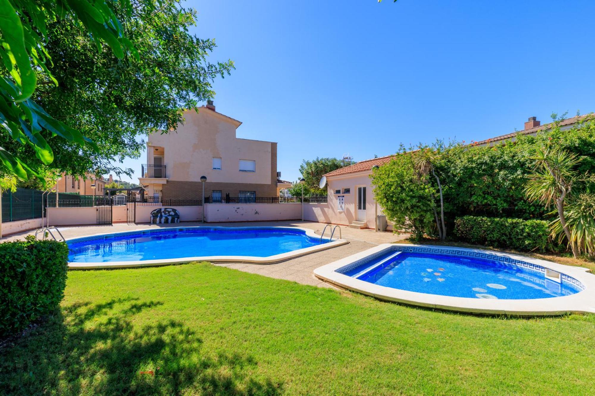 Adosado Con Jardin En Los Xalets De Salou Villa Exterior foto