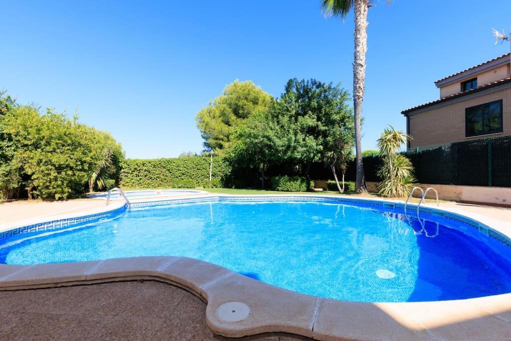 Adosado Con Jardin En Los Xalets De Salou Exterior foto